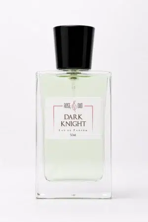 Flacon Dark Knight 50 ml, eau de parfum mixte aux notes de bergamote, amande amère, lavande, vanille, bois de santal et ambre