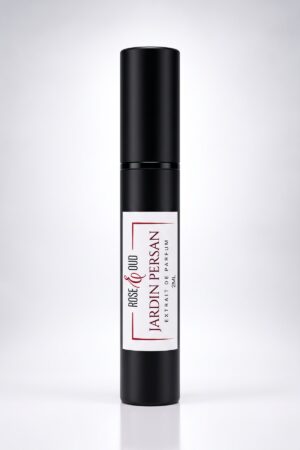 Échantillon 2 ml — Jardin Persan : flacon vaporisateur noir de 2 ml avec étiquette Rose&Oud, sur fond blanc